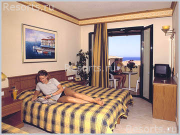 Castello Village Hotel 6